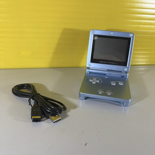 Nintendo game boy - game, advance